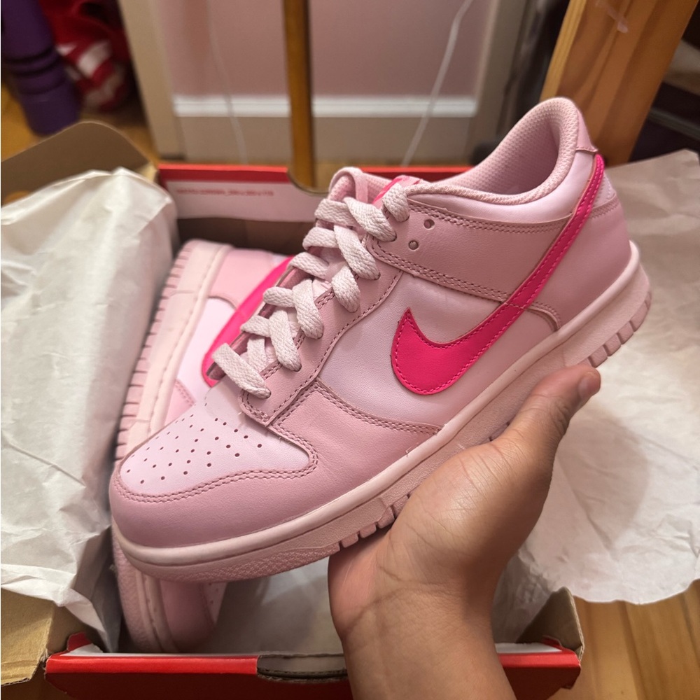 Grade School Nike “Triple Pink” Dunks Sz 6.5Y